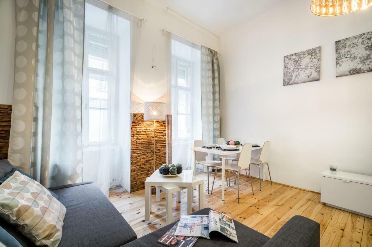 Bpr Bright Sapphire Apartment 布达佩斯 外观 照片